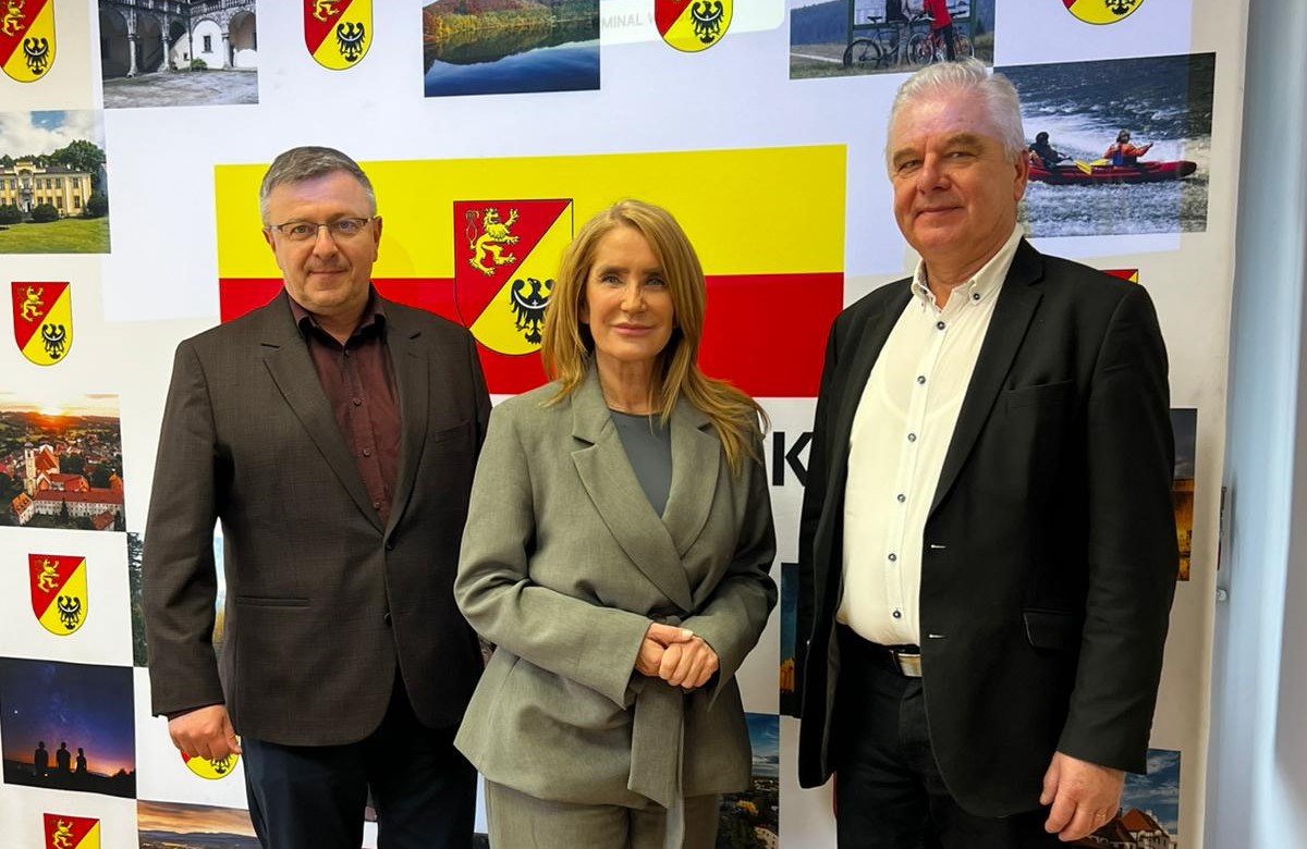 Samorząd, oświata i sprawy mieszkańców