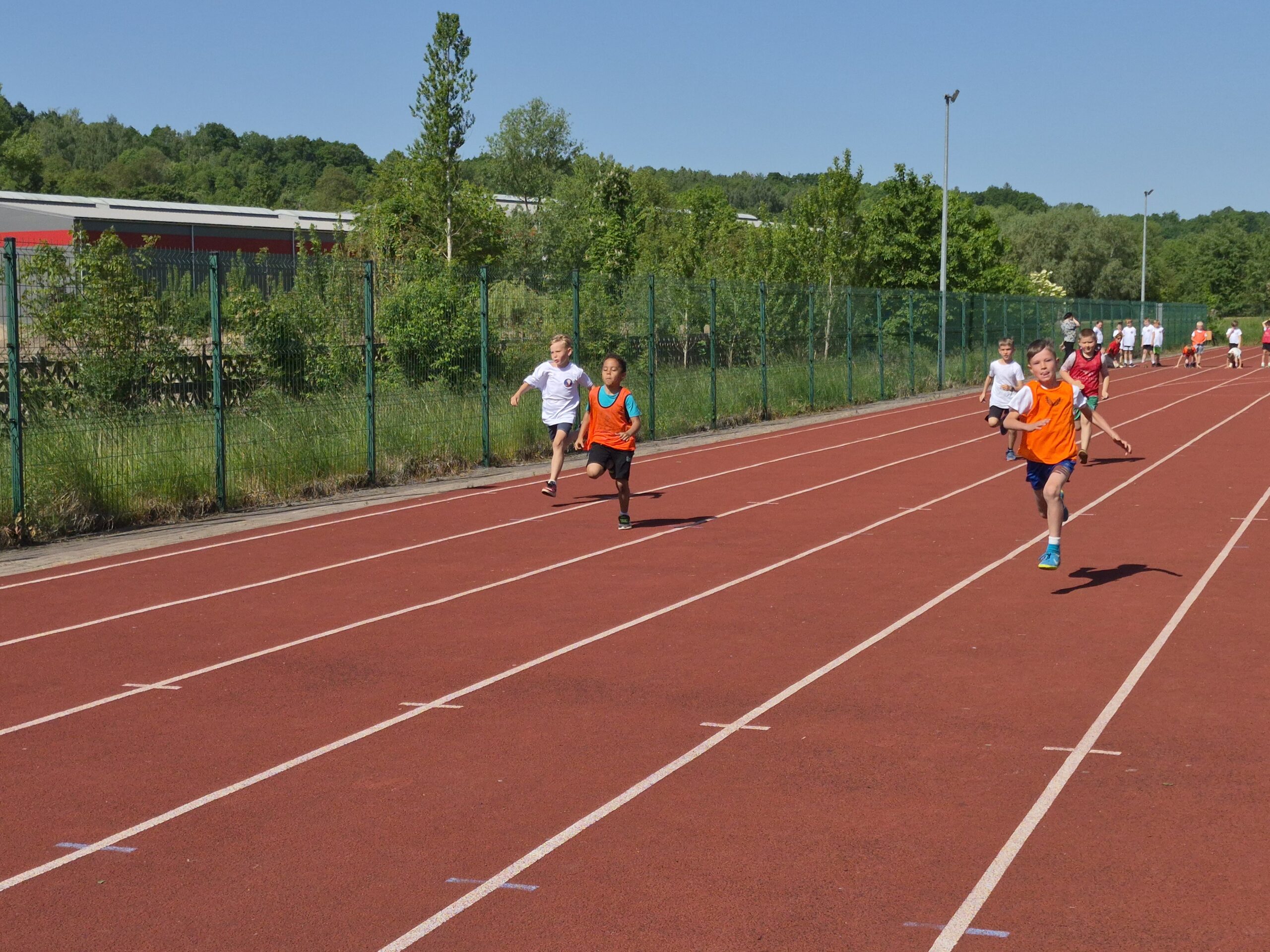 20260526_095915 TRÓJBÓJ LEKKOATLETYCZNY - ZAWODY KLASY PIERWSZYCH I DRUGICH